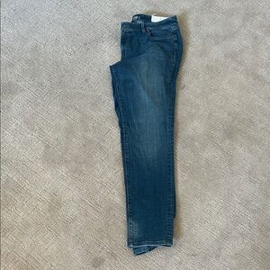 LOFT Curvy Skinny Blue Jeans